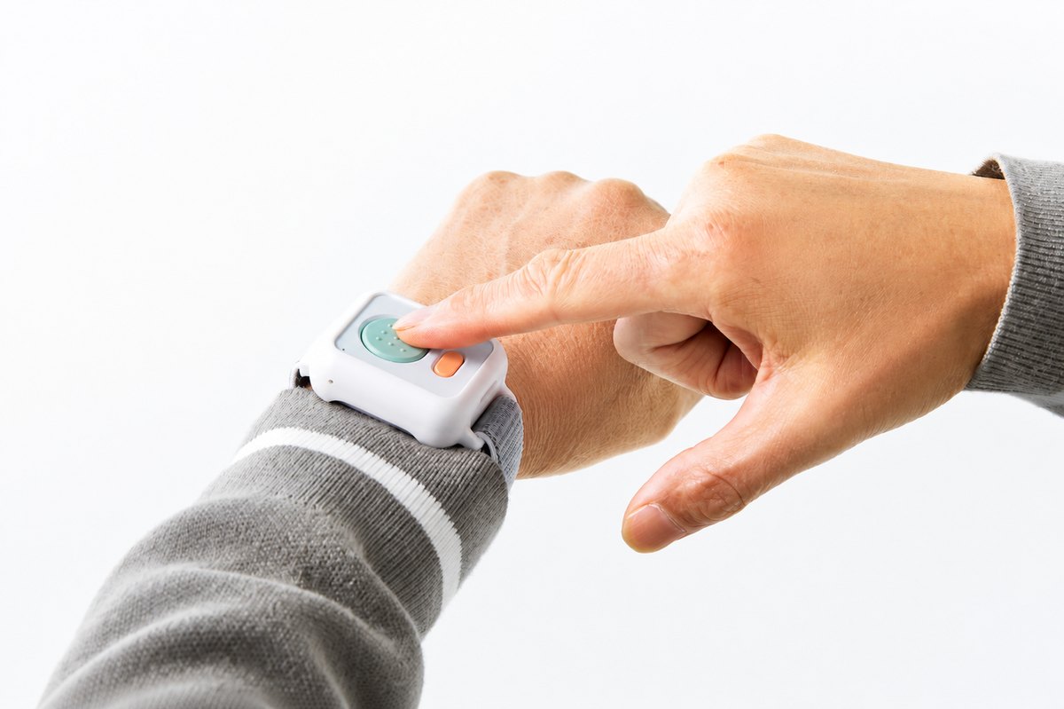 G41 montre GPS 4G et pendentif SOS 2-en-1 pour sécurité senior - 4